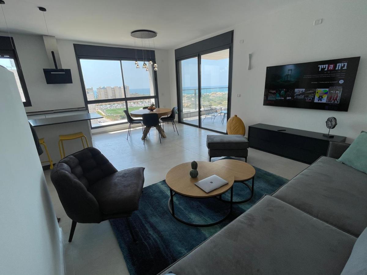 #דירת יוקרה על הים Sunset Beach Apartment# Givat Olga المظهر الخارجي الصورة