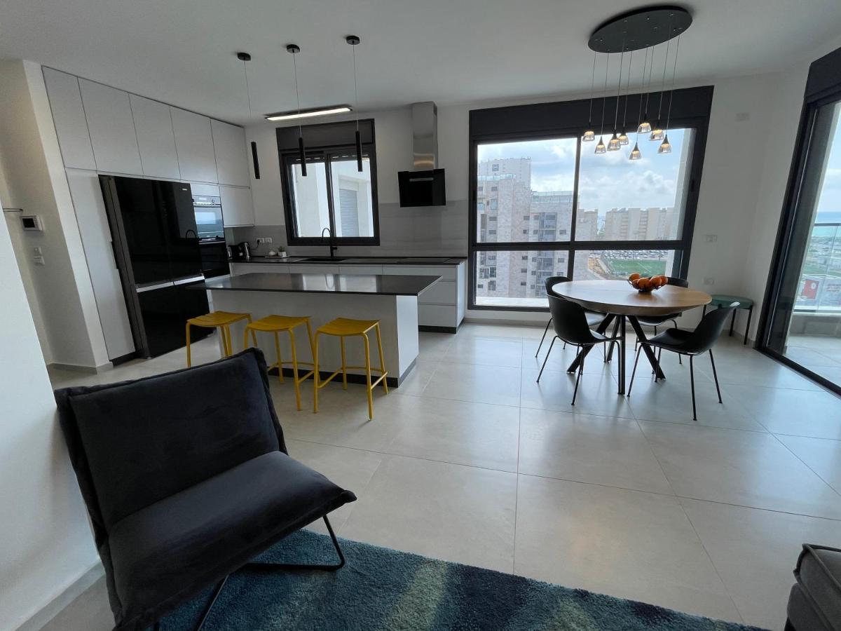 #דירת יוקרה על הים Sunset Beach Apartment# Givat Olga المظهر الخارجي الصورة